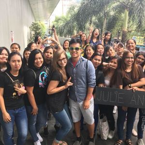 Meet your Posher, Kayla